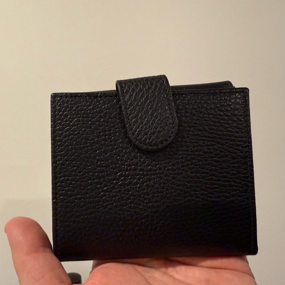 Gucci Trifold Icon Marmot Black Compact Leather Wallet - Picture 2 of 6